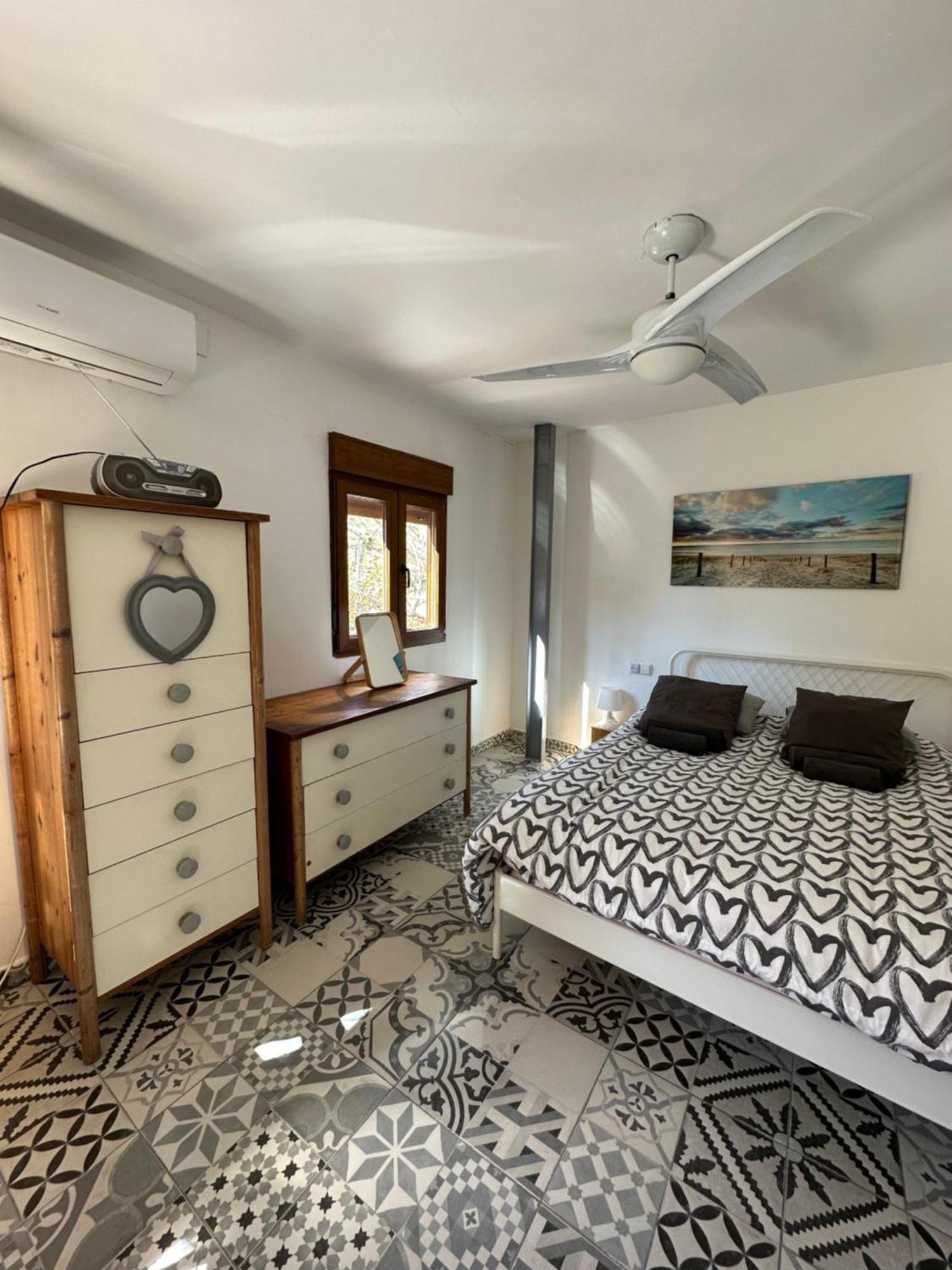 Precioso Apartamento Con A/A En Ruzafa Con Terracita Privada Y Acceso A Un Jardin, Para 2-3 Personas Valência Exterior foto